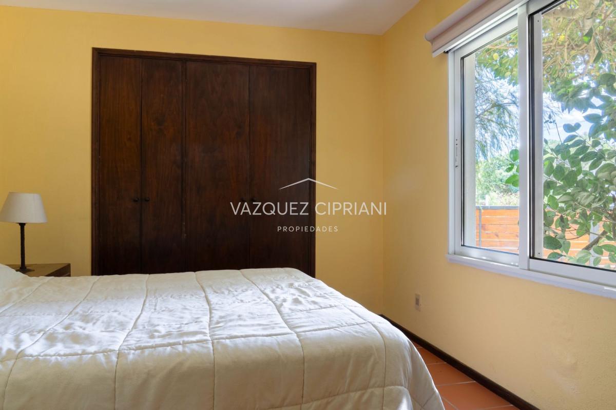 Casa ID.29 - Casa de 4 dormitorios a la venta en La Juanita