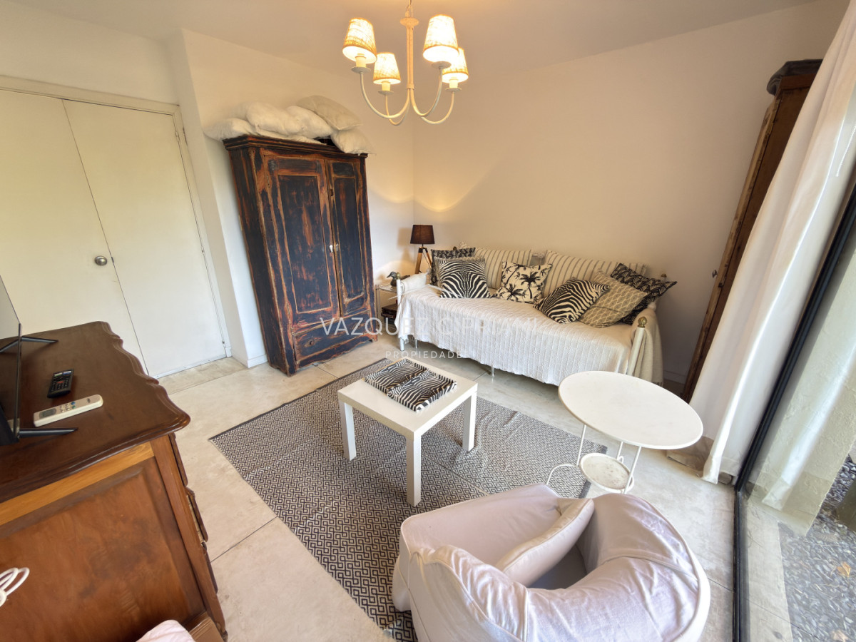 Casa ID.3 - En Venta casa de 4 dormitorios + servicio en Montoya, La Barra