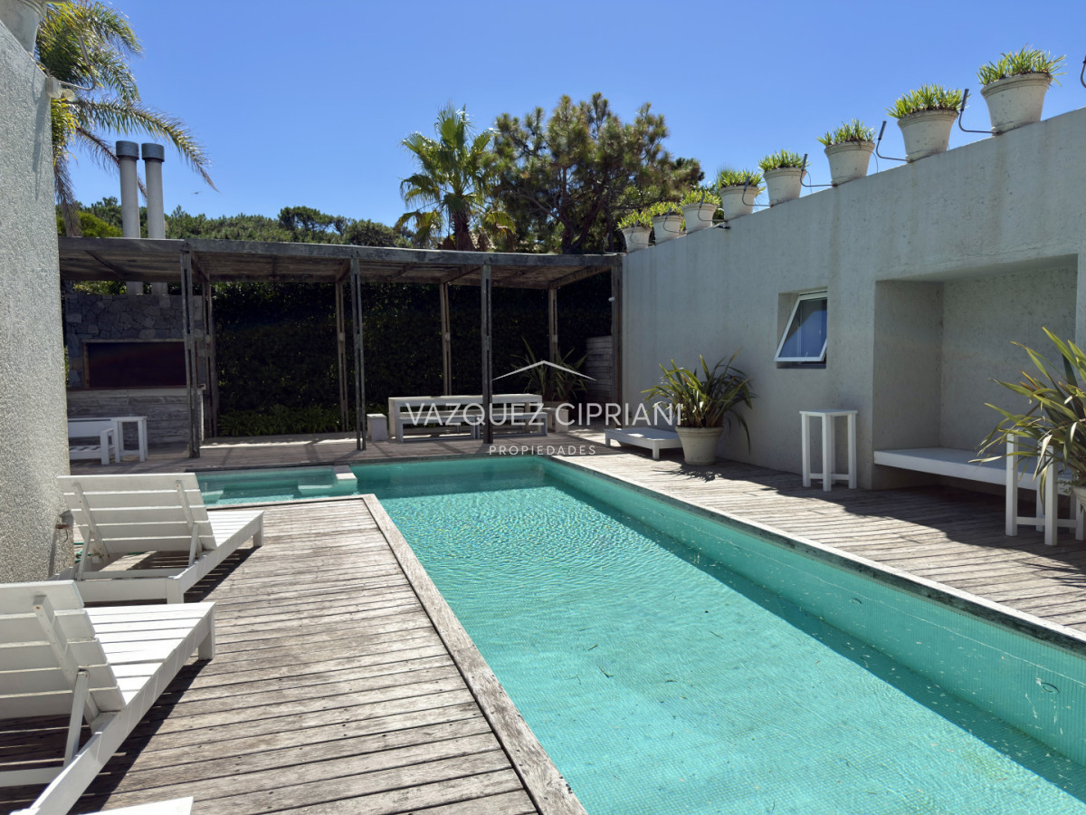 Casa ID.12 - Casa a la venta en primera línea Montoya de 4 dormitorios en suite y servicio, La Barra