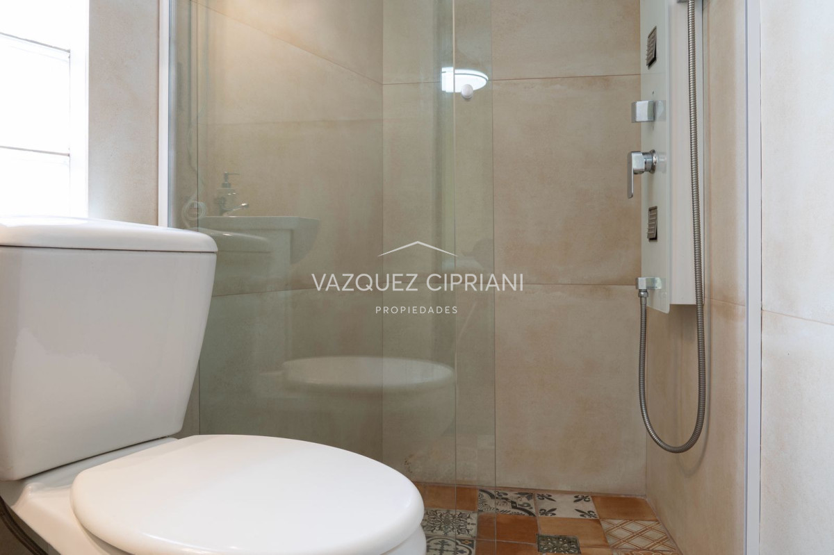 Casa ID.29 - Casa de 4 dormitorios a la venta en La Juanita
