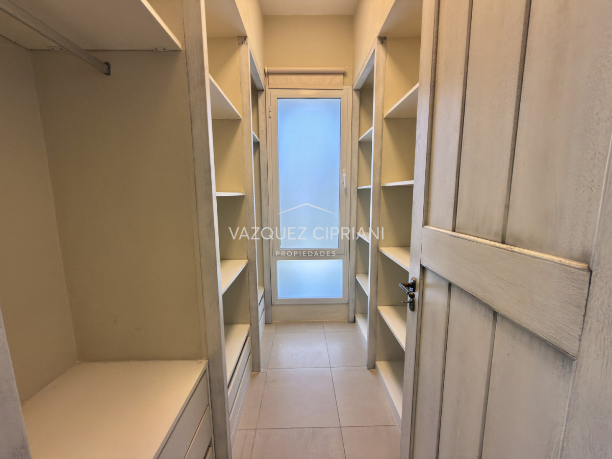 Casa ID.12 - Casa a la venta en primera línea Montoya de 4 dormitorios en suite y servicio, La Barra
