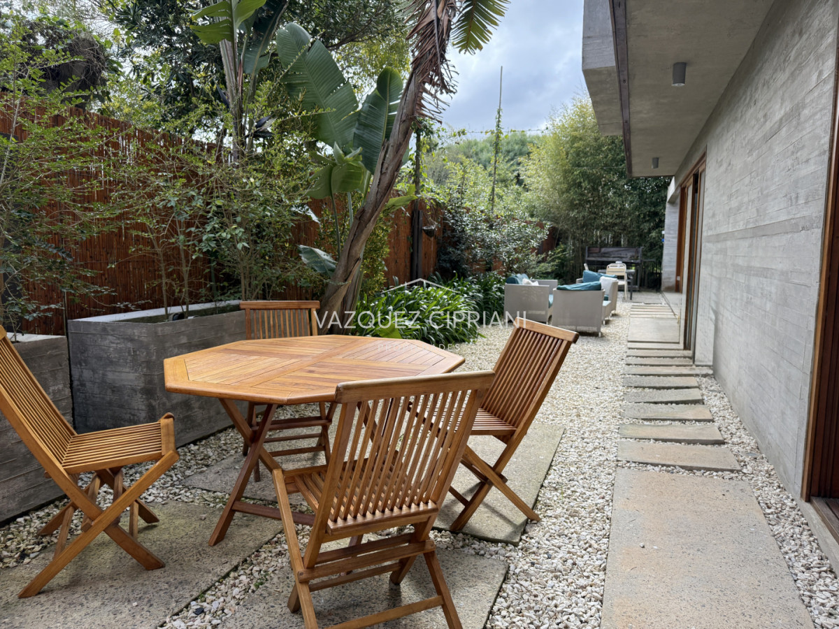 Casa ID.21 - Hermosa casa de 4 dormitorios y servicio en El Chorro, La Barra