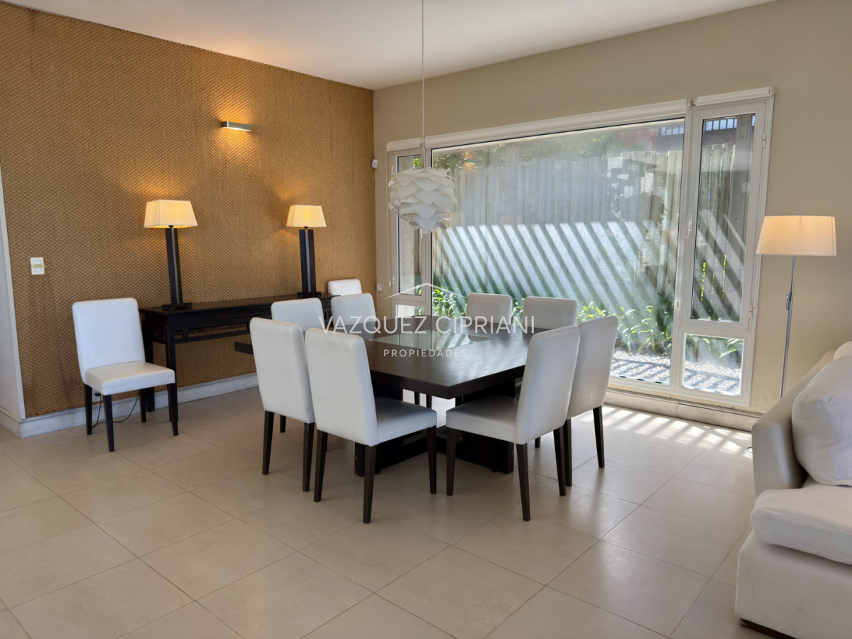 Casa ID.12 - Casa a la venta en primera línea Montoya de 4 dormitorios en suite y servicio, La Barra