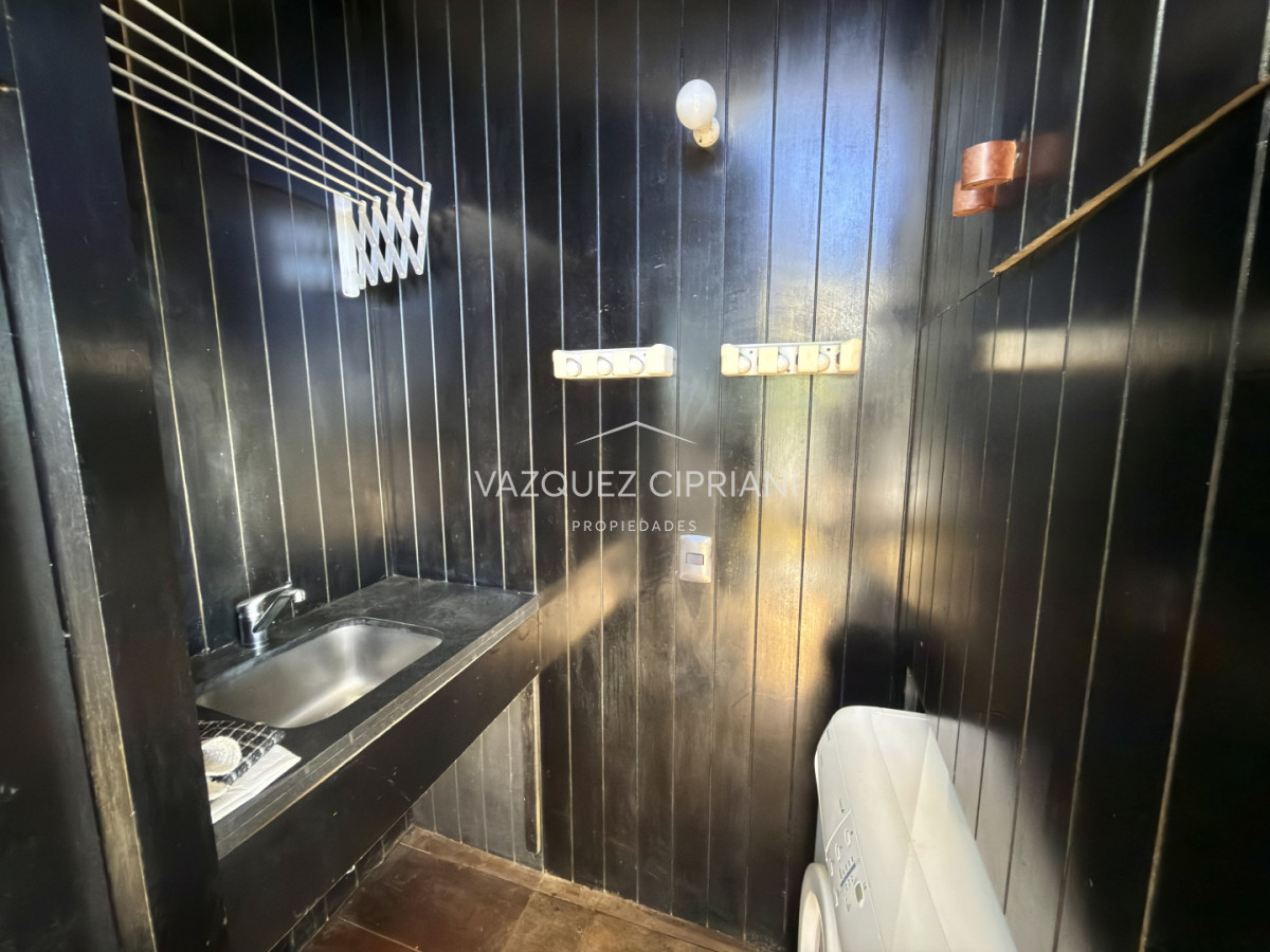 Casa ID.41 - Importante casa en La Barra de ruta al mar 3 suites + servicio en Venta
