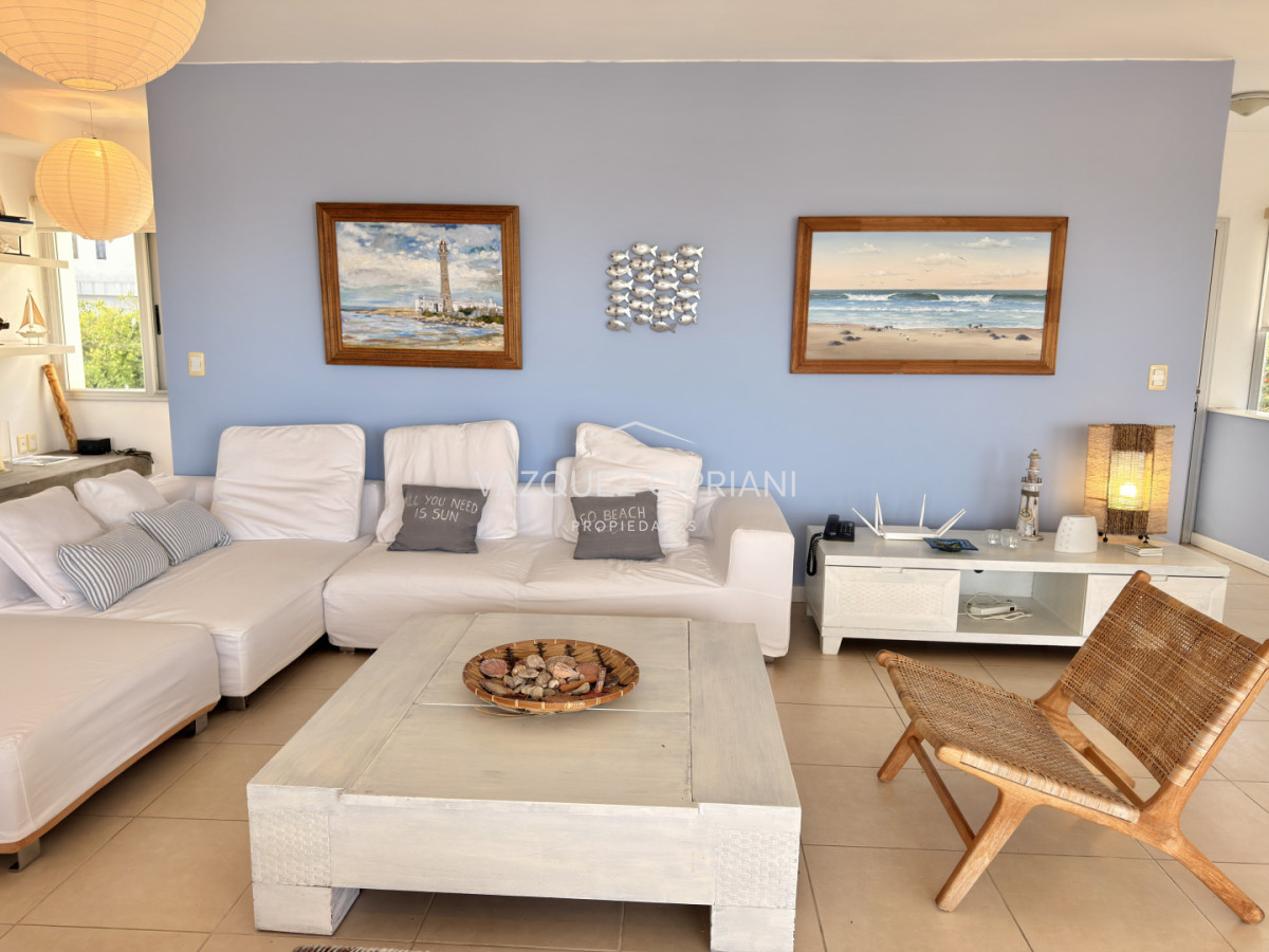 Casa ID.72 - Importante casa de 4 dormitorios en suite + Servicio en Alquiler de Verano en La Barra