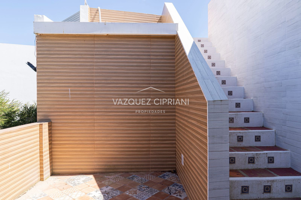 Casa ID.29 - Casa de 4 dormitorios a la venta en La Juanita