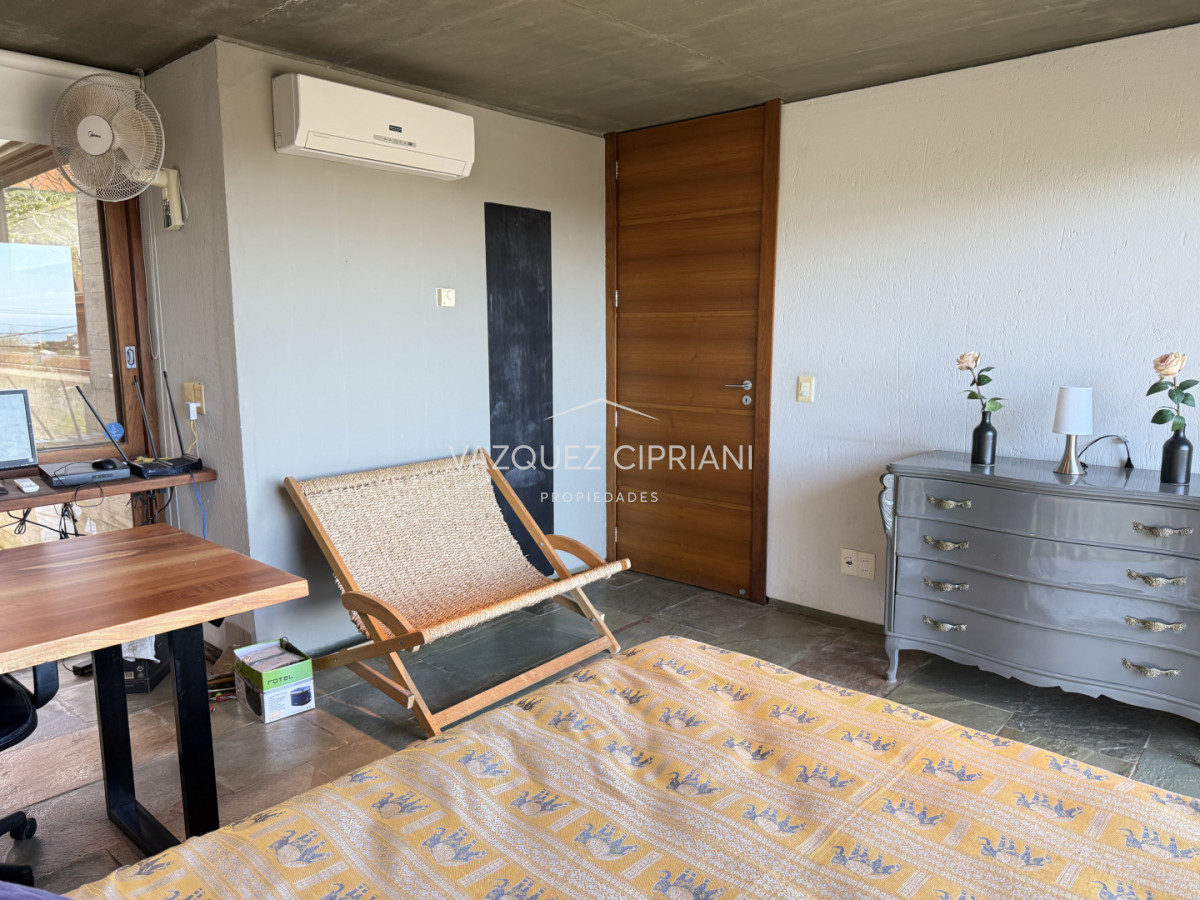Casa ID.21 - Hermosa casa de 4 dormitorios y servicio en El Chorro, La Barra