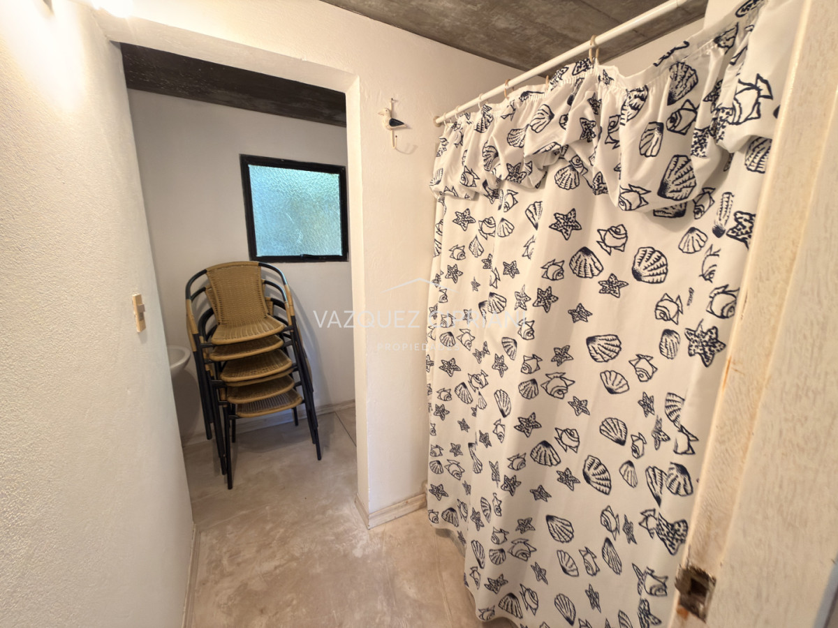 Casa ID.3 - En Venta casa de 4 dormitorios + servicio en Montoya, La Barra
