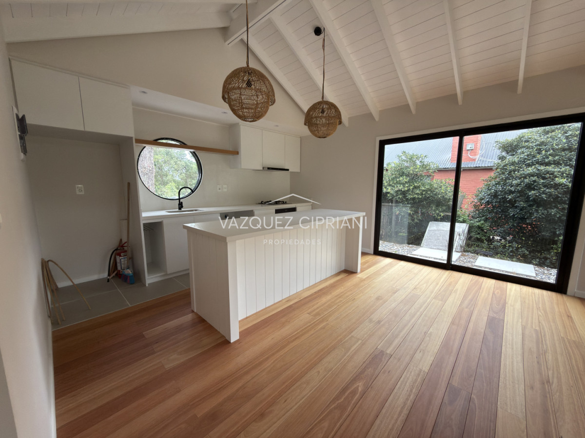 Casa ID.11 - Hermosa casa a estrenar de 3 dormitorios y 2 baños en La Barra En Venta