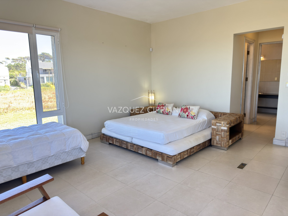Casa ID.12 - Casa a la venta en primera línea Montoya de 4 dormitorios en suite y servicio, La Barra