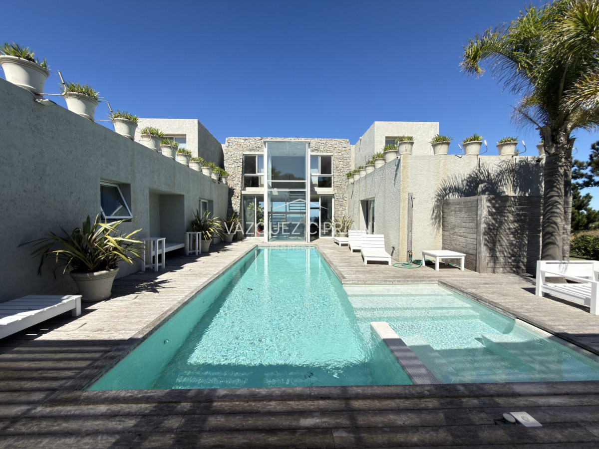 Casa ID.12 - Casa a la venta en primera línea Montoya de 4 dormitorios en suite y servicio, La Barra