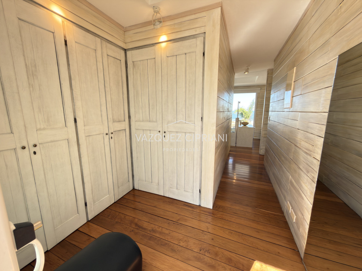 Casa ID.12 - Casa a la venta en primera línea Montoya de 4 dormitorios en suite y servicio, La Barra