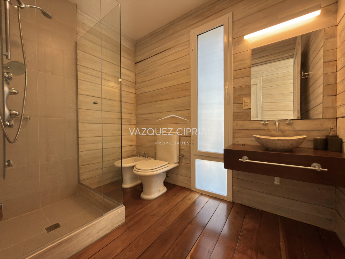 Casa ID.12 - Casa a la venta en primera línea Montoya de 4 dormitorios en suite y servicio, La Barra