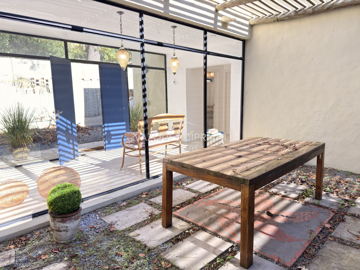 Casa ID.3 - En Venta casa de 4 dormitorios + servicio en Montoya, La Barra