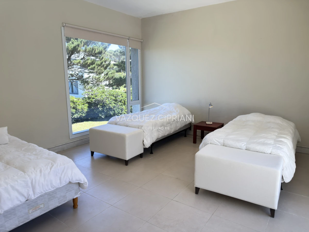 Casa ID.12 - Casa a la venta en primera línea Montoya de 4 dormitorios en suite y servicio, La Barra