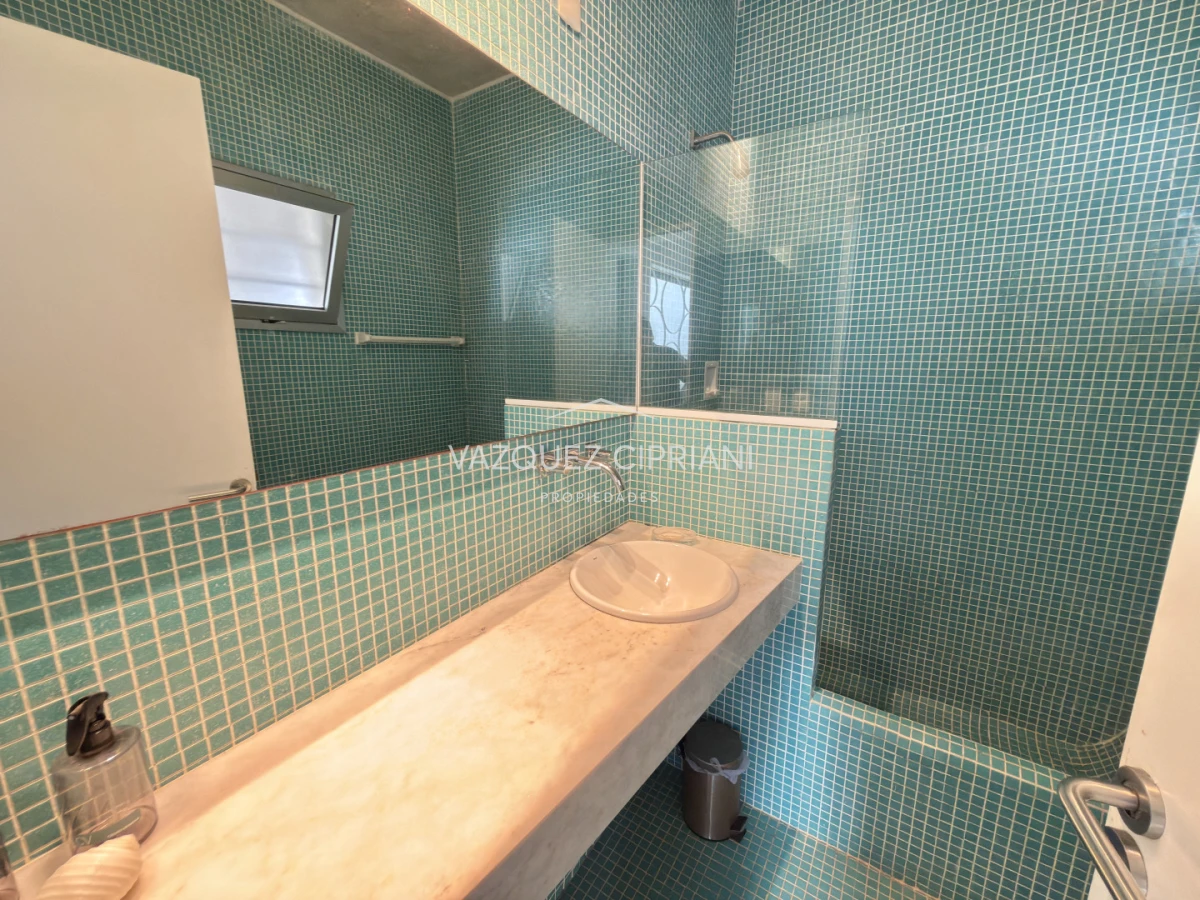 Casa ID.47 - Casa de 5 dormitorios en Montoya La Barra en alquiler de Verano