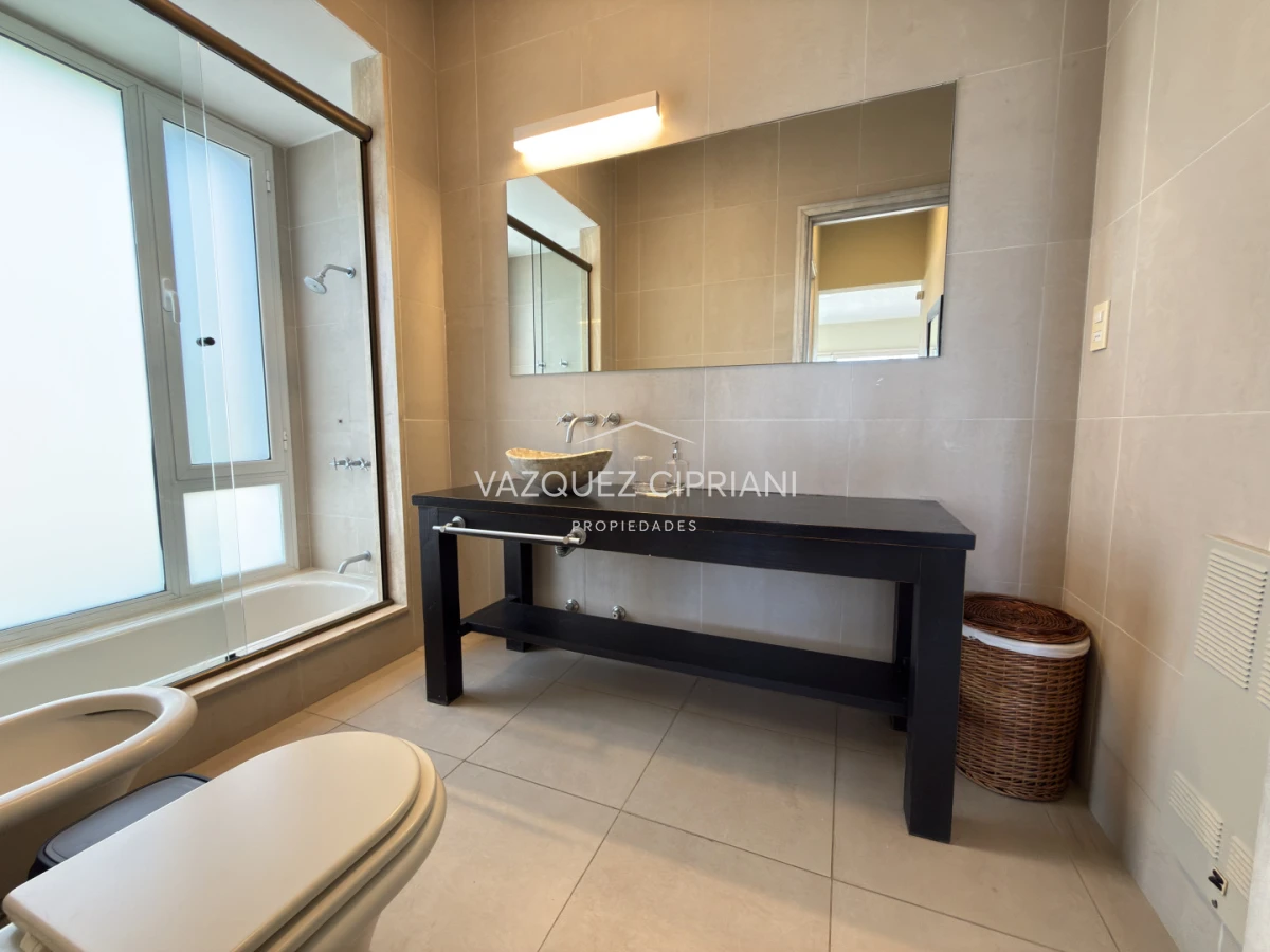 Casa ID.12 - Casa a la venta en primera línea Montoya de 4 dormitorios en suite y servicio, La Barra