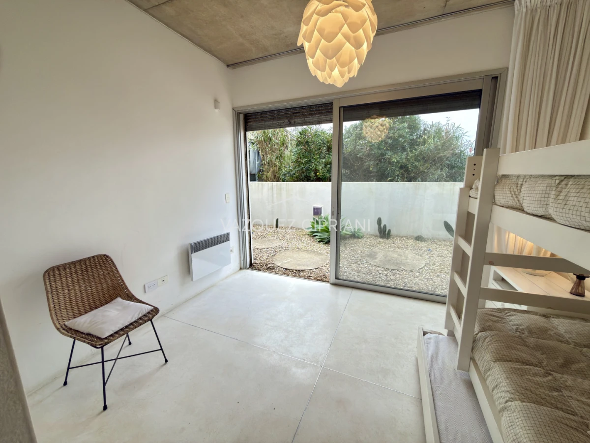 Casa ID.47 - Casa de 5 dormitorios en Montoya La Barra en alquiler de Verano