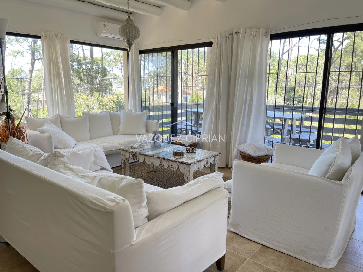 Casa ID.48 - Casa de 3 dormitorios + servicio en Montoya, La Barra