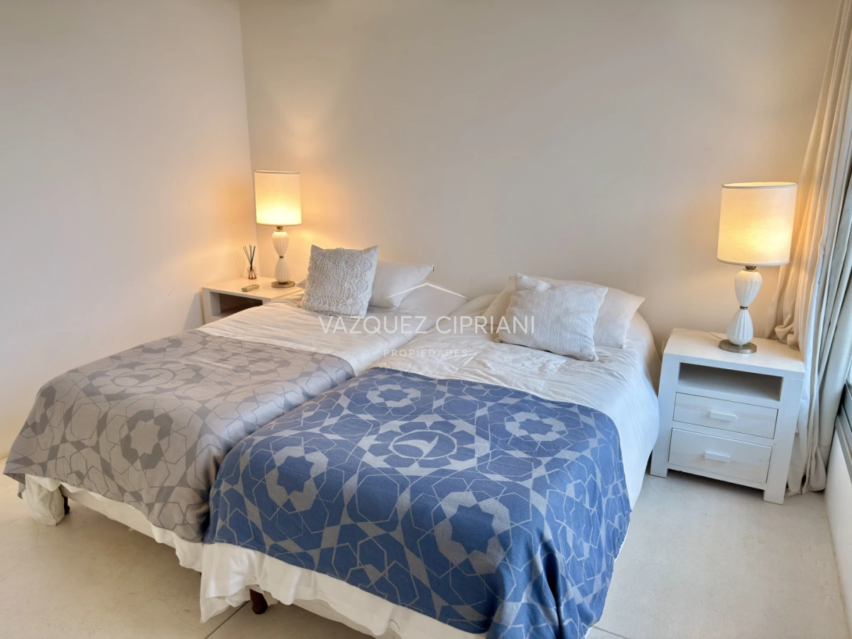 Casa ID.47 - Casa de 5 dormitorios en Montoya La Barra en alquiler de Verano