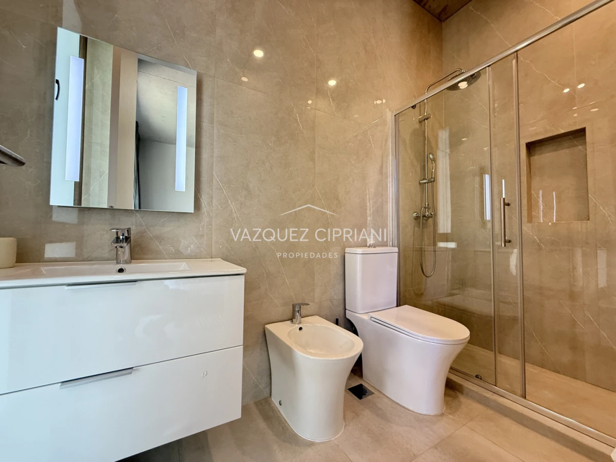 Casa ID.8 - Increíble Casa de 4 Dormitorios en Suite y Servicio En Venta en Barrio Privado Reserva Montoya, La Barra