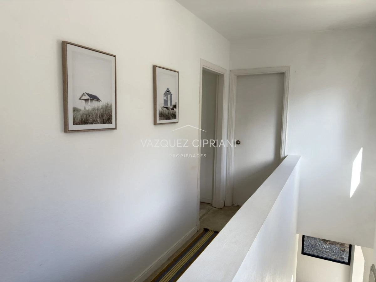Casa ID.3 - En Venta casa de 4 dormitorios + servicio en Montoya, La Barra
