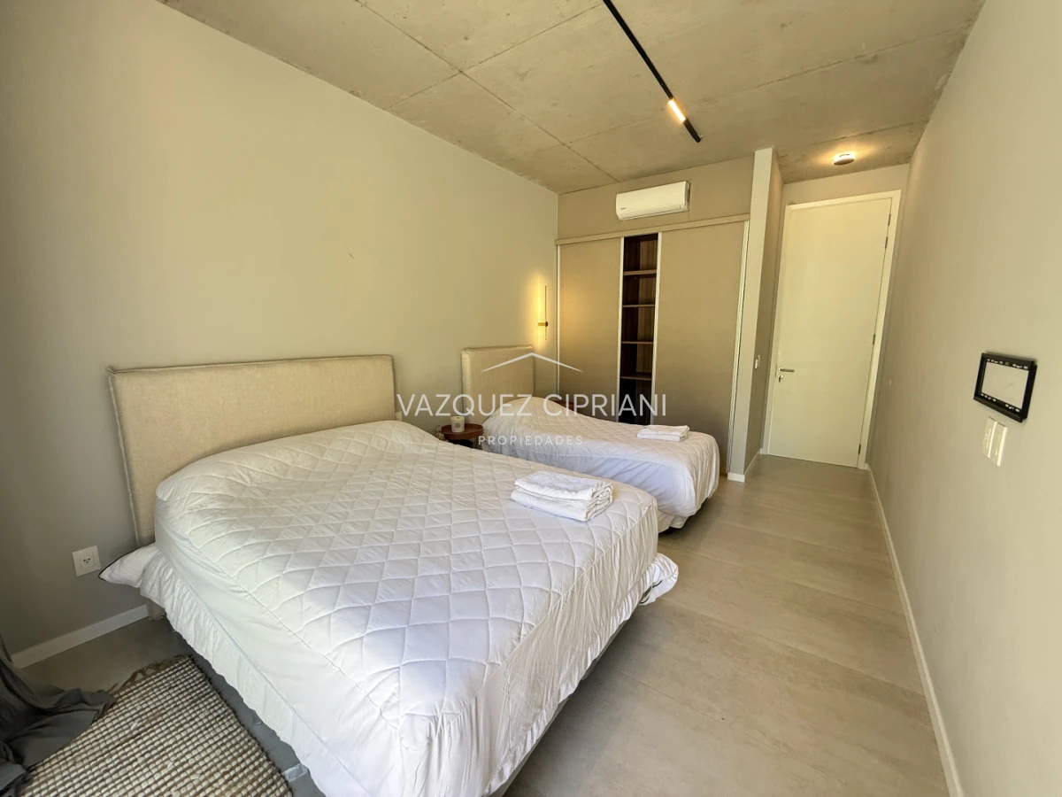 Casa ID.8 - Increíble Casa de 4 Dormitorios en Suite y Servicio En Venta en Barrio Privado Reserva Montoya, La Barra