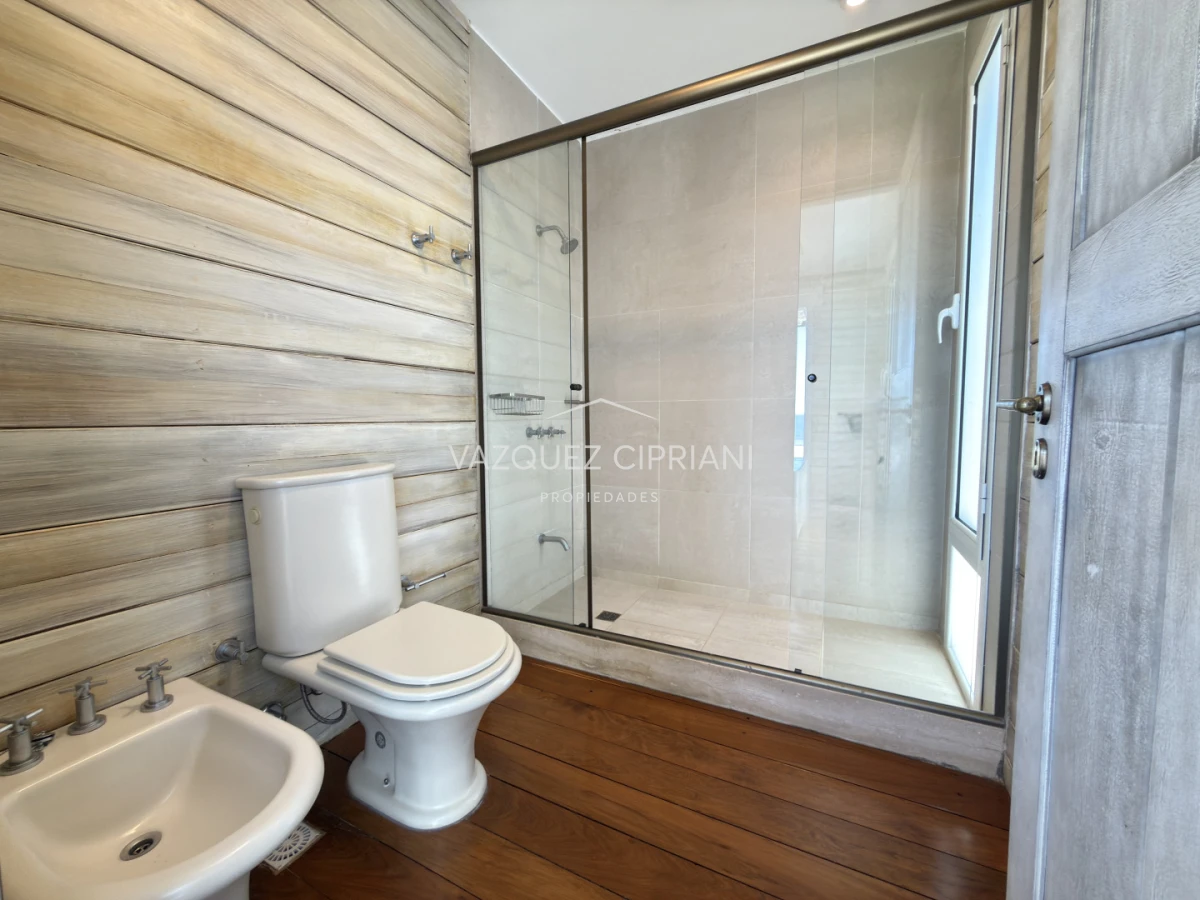 Casa ID.12 - Casa a la venta en primera línea Montoya de 4 dormitorios en suite y servicio, La Barra