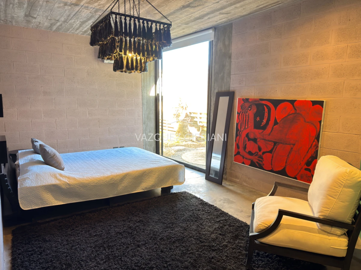 Casa ID.41 - Importante casa en La Barra de ruta al mar 3 suites + servicio en Venta