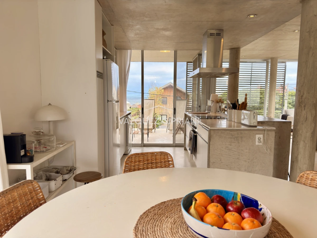 Casa ID.47 - Casa de 5 dormitorios en Montoya La Barra en alquiler de Verano