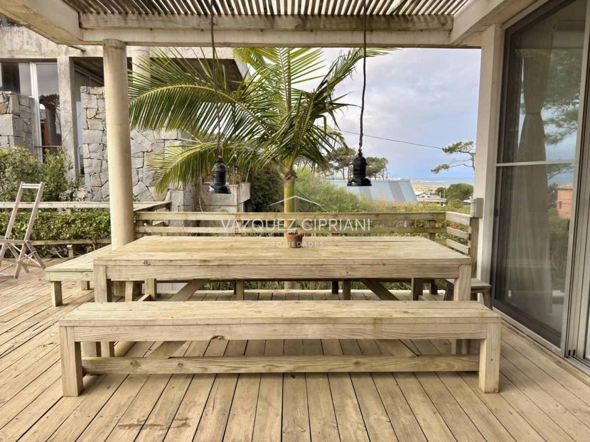 Casa ID.47 - Casa de 5 dormitorios en Montoya La Barra en alquiler de Verano