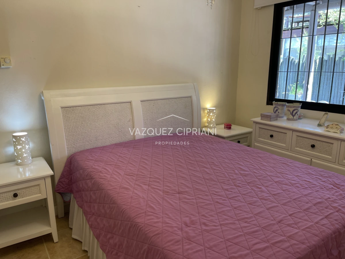 Casa ID.48 - Casa de 3 dormitorios + servicio en Montoya, La Barra