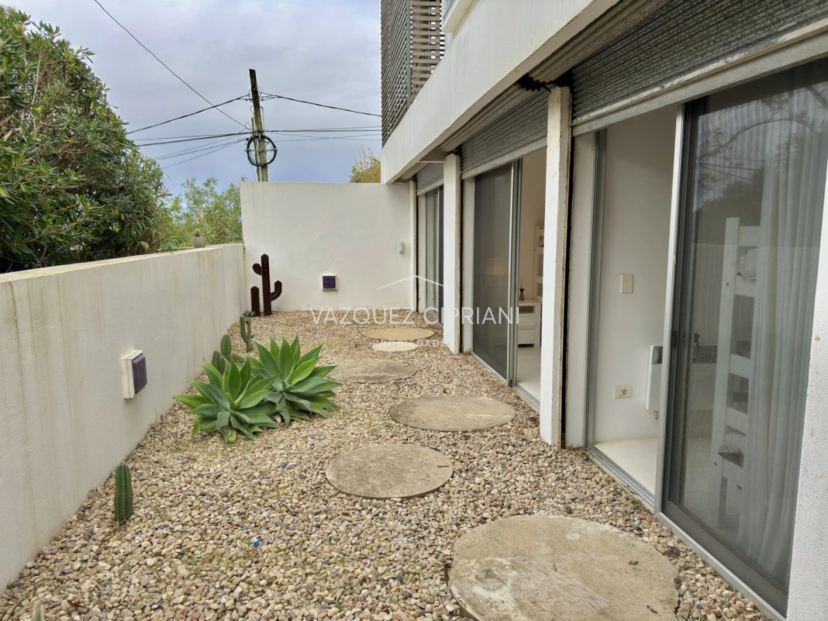 Casa ID.47 - Casa de 5 dormitorios en Montoya La Barra en alquiler de Verano