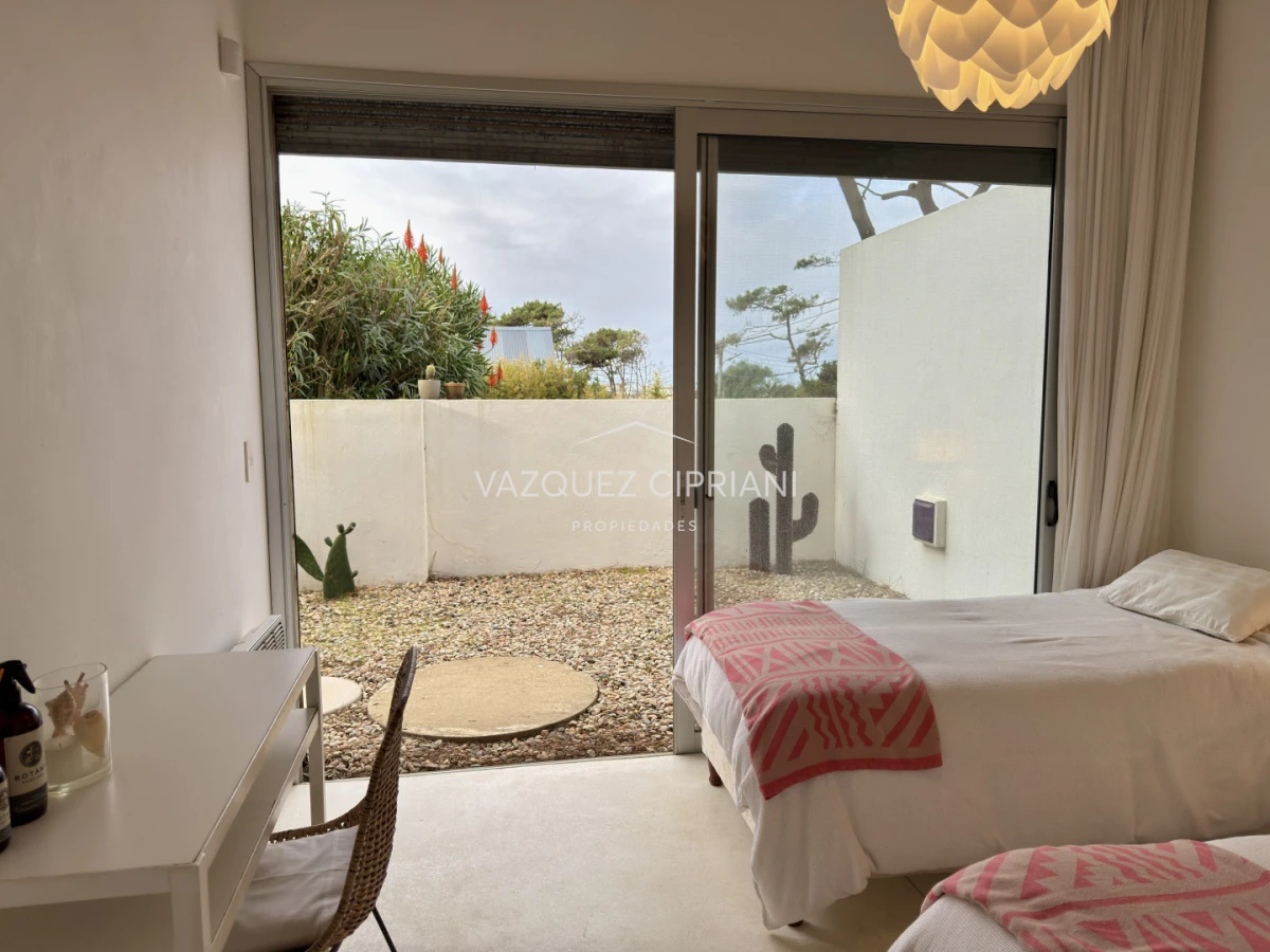 Casa ID.47 - Casa de 5 dormitorios en Montoya La Barra en alquiler de Verano