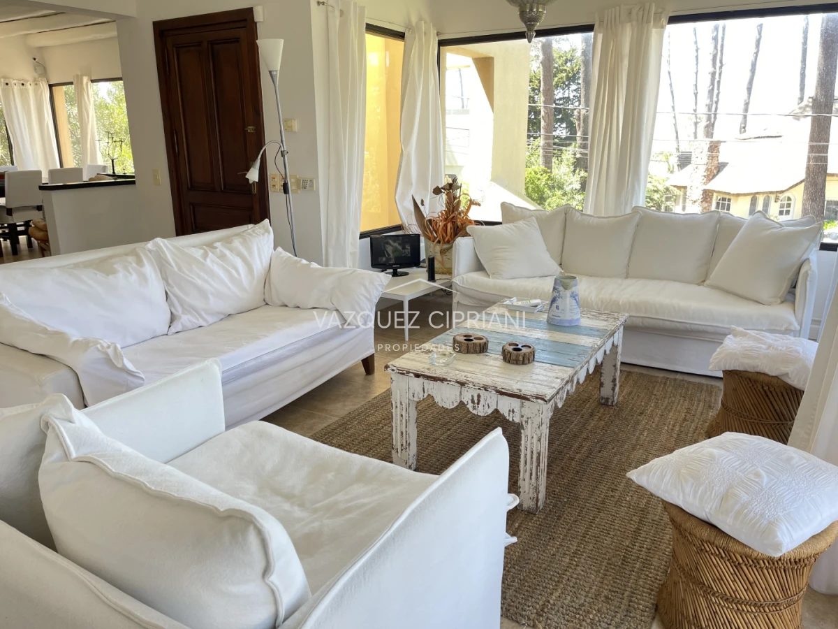 Casa ID.48 - Casa de 3 dormitorios + servicio en Montoya, La Barra