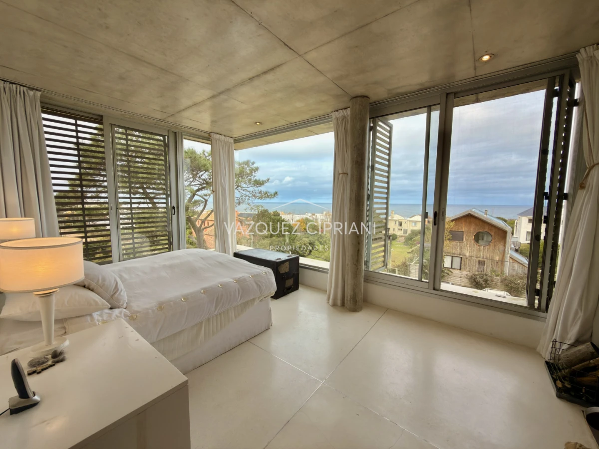 Casa ID.47 - Casa de 5 dormitorios en Montoya La Barra en alquiler de Verano