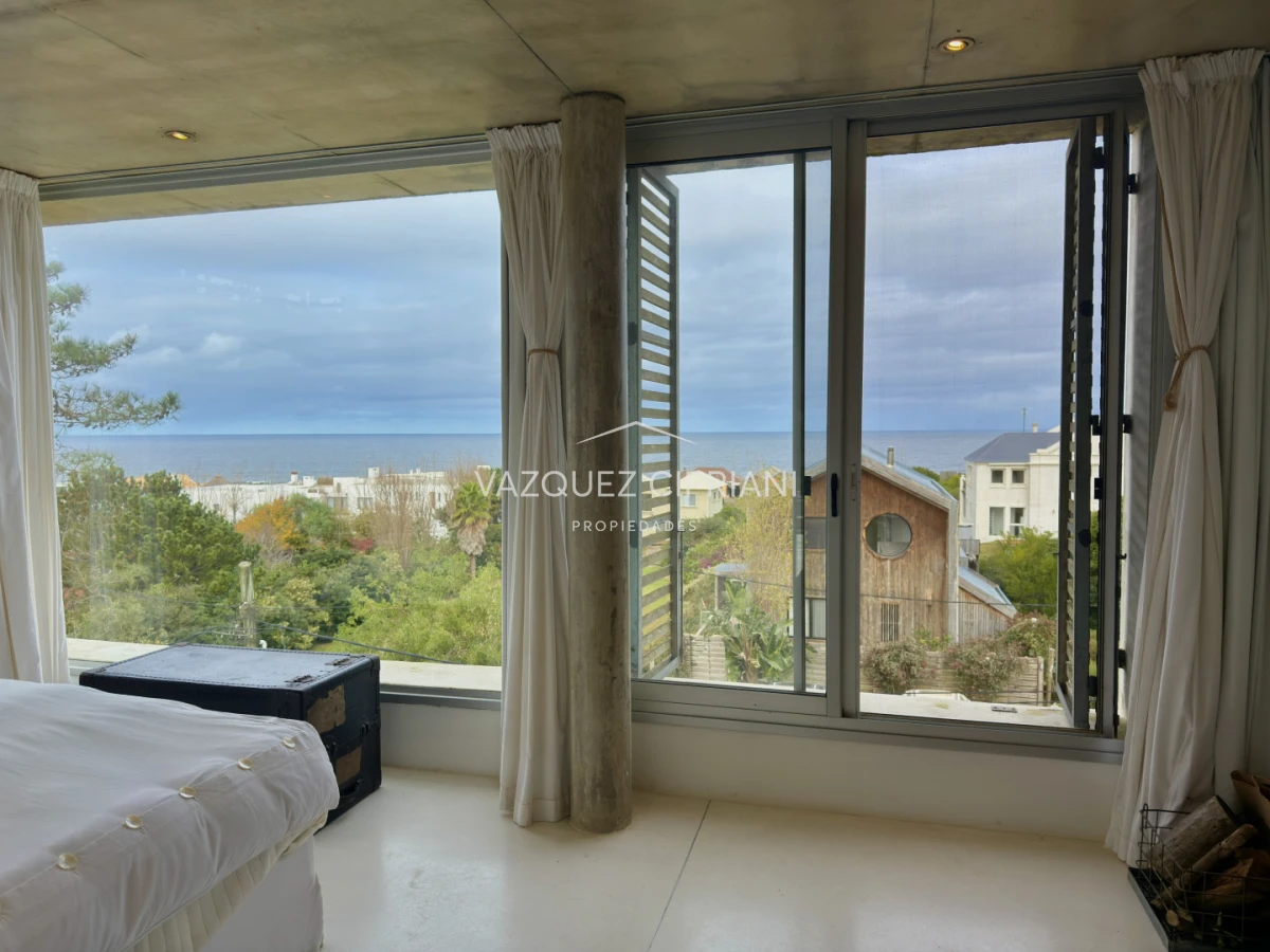 Casa ID.47 - Casa de 5 dormitorios en Montoya La Barra en alquiler de Verano