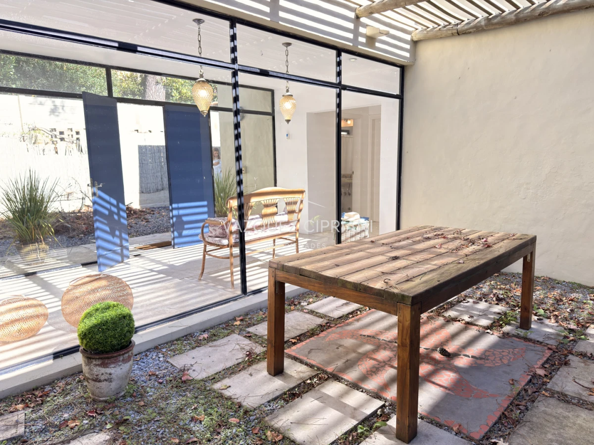 Casa ID.3 - En Venta casa de 4 dormitorios + servicio en Montoya, La Barra