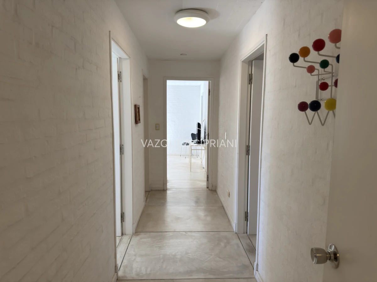 Casa ID.6 - Gran casa en Laguna Blanca de 5 dormitorios + servicio