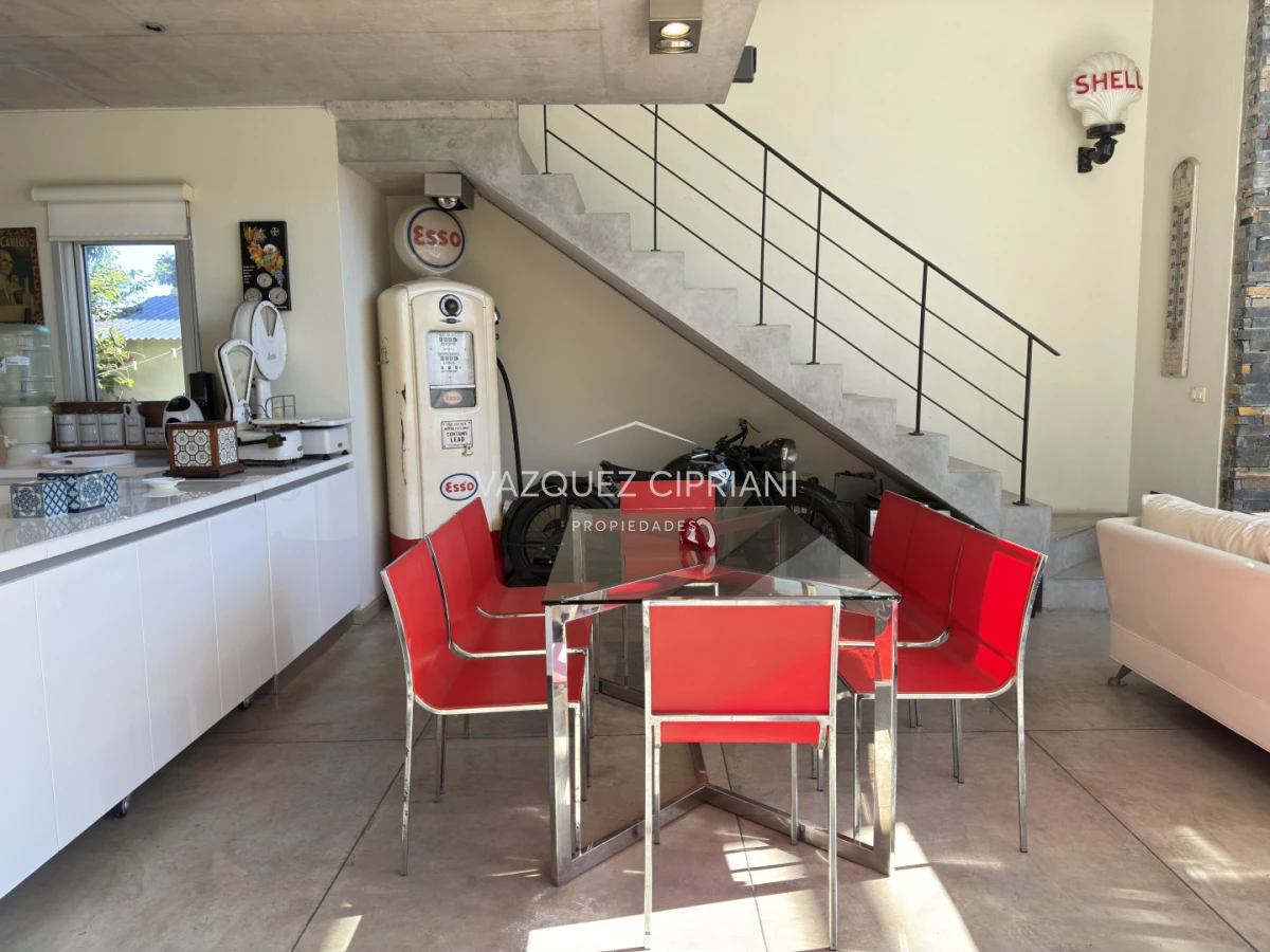Casa ID.79 - Casa de 3 dormitorios y 2 baños con piscina en Alquiler, La Barra