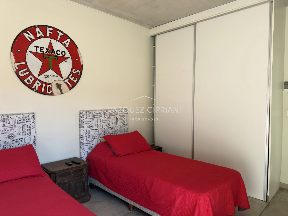 Casa ID.79 - Casa de 3 dormitorios y 2 baños con piscina en Alquiler, La Barra