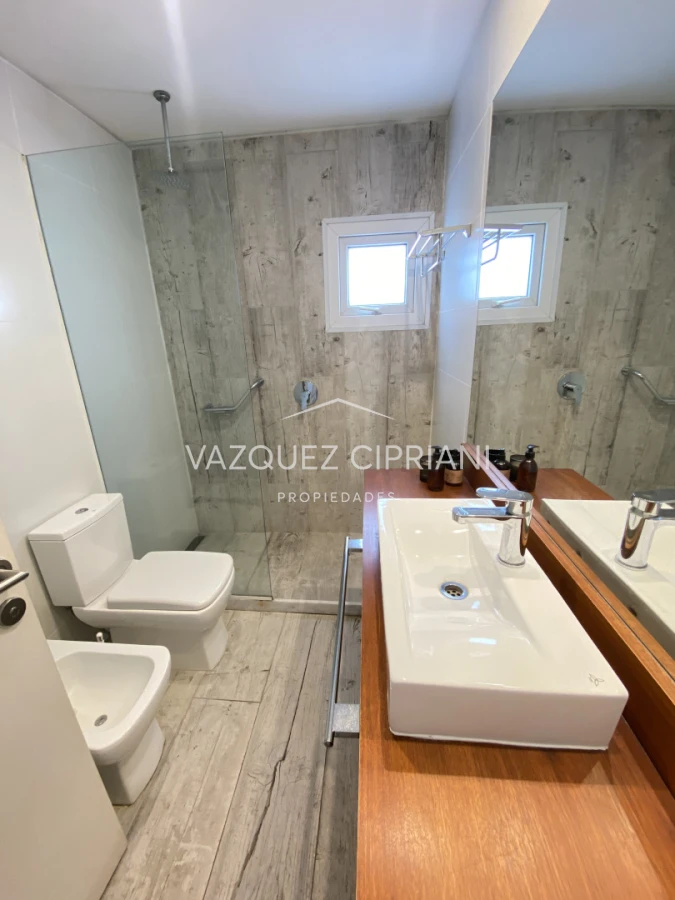 Casa ID.92 - Casa de 4 dormitorios en suite + servicio en Pueblo Mio, Manantiales