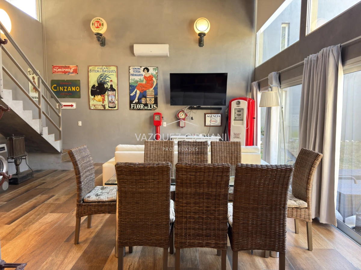 Casa ID.80 - Casa de 3 dormitorios y 2 baños en Alquiler en La Barra