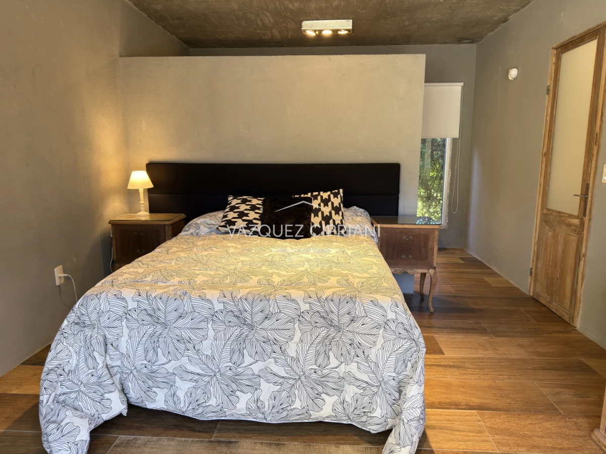 Casa ID.80 - Casa de 3 dormitorios y 2 baños en Alquiler en La Barra