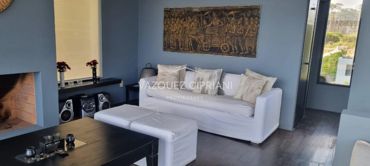 Casa ID.59 - Casa de 3 dormitorios y servicio muy bien ubicada en Manantiales en alquiler de verano