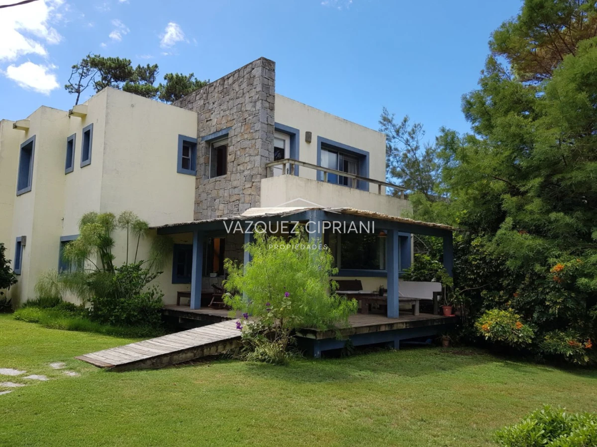 Casa ID.54 - Amplia casa de 4 dormitorios en Alquiler de Verano en Montoya 