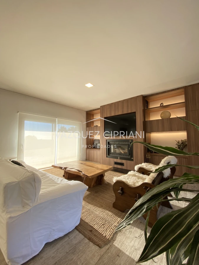 Casa ID.92 - Casa de 4 dormitorios en suite + servicio en Pueblo Mio, Manantiales