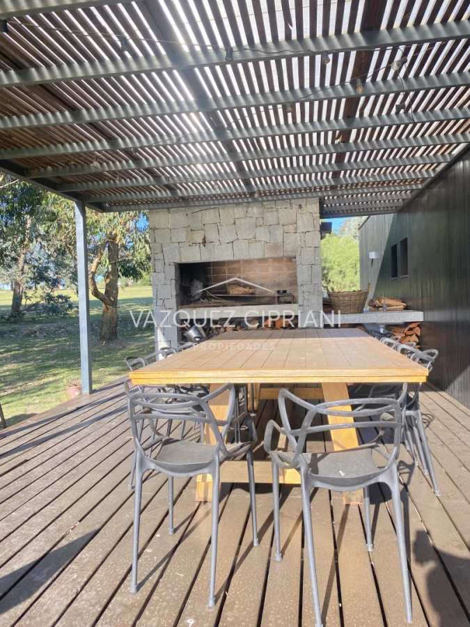 Casa ID.92 - Casa de 4 dormitorios en suite + servicio en Pueblo Mio, Manantiales