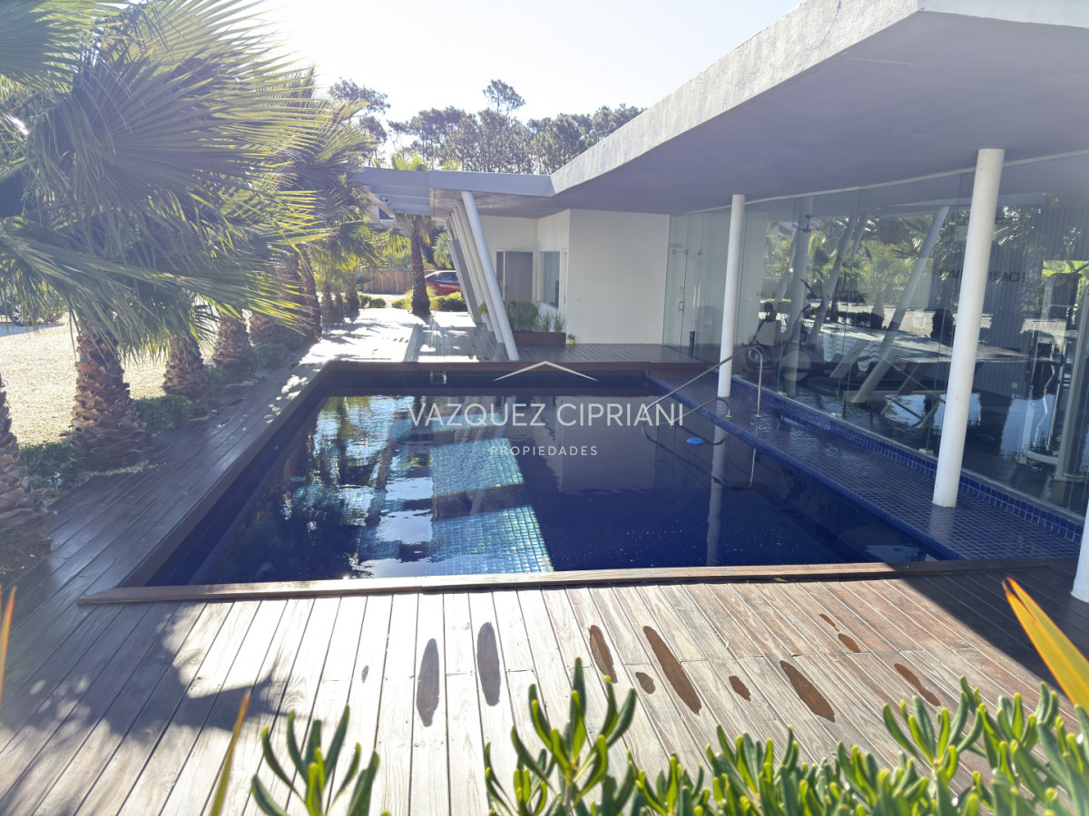 Apartamento ID.81 - Departamento en Manantiales de 2 dormitorios en Suite en venta