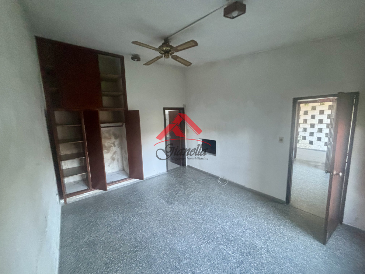 Casa ID.2275 - Casa en El Tesoro | Excelente ubicación
